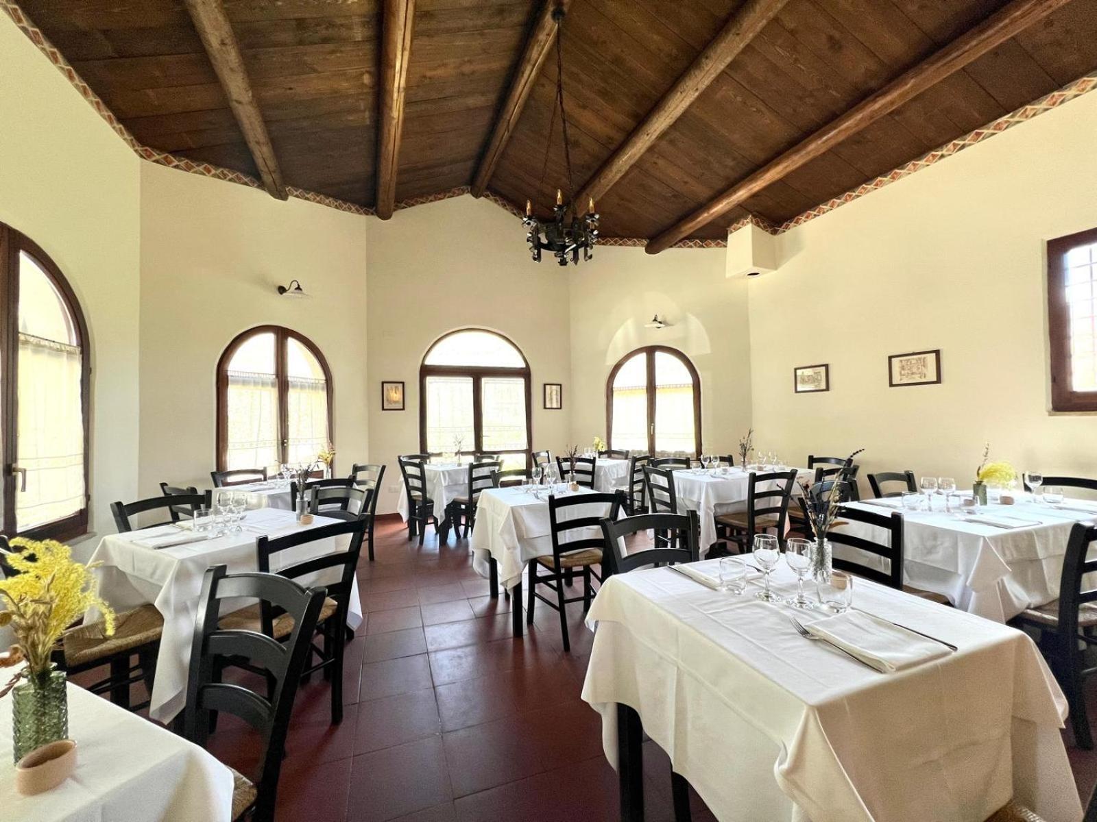 Locanda Sul Lago Santo Stefano Di Sessanio Exterior photo